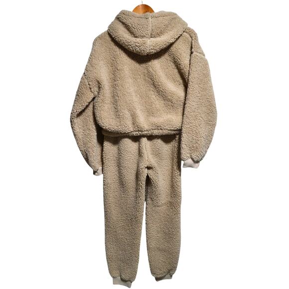 Gilly Hicks Hollister Tan Sherpa Cropped Hoodie Size Small Pants Size XS - Picture 2 of 16